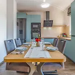 House Giuliano - Two Bedroom House Lejlighed *