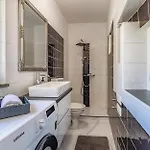 House Giuliano - Two Bedroom House *