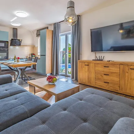 House Giuliano - Two Bedroom House Апартаменты Пула