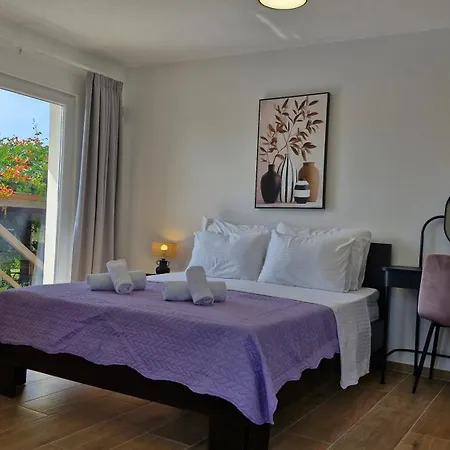 House Giuliano - Two Bedroom House