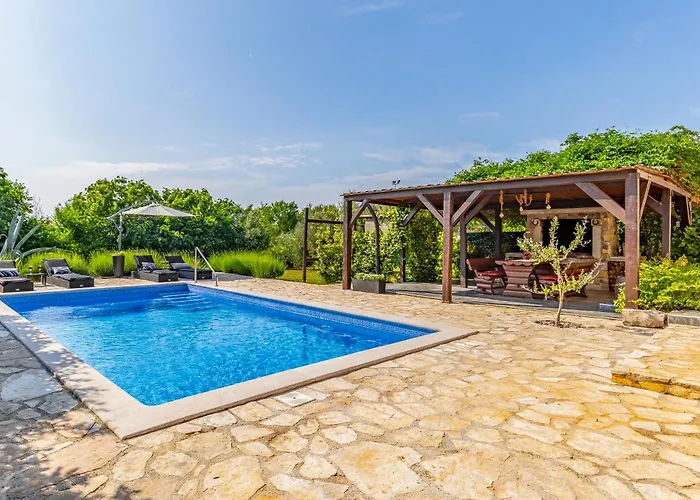 House Giuliano - Two Bedroom House Apartamento