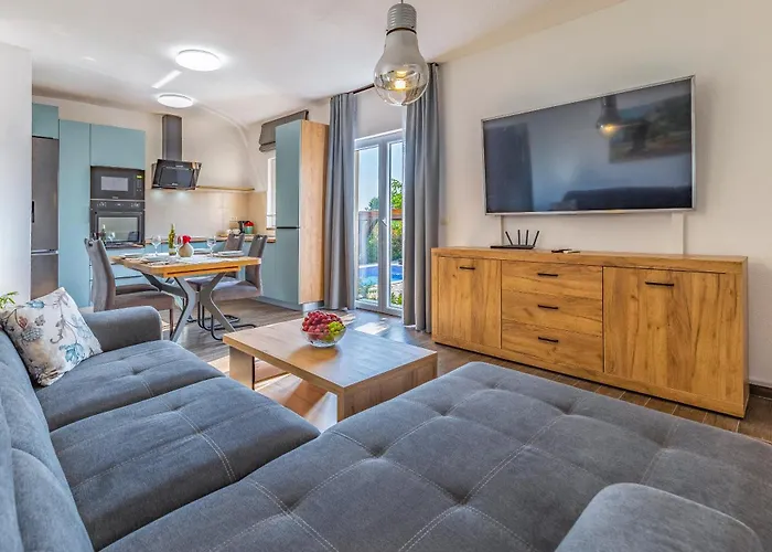 House Giuliano - Two Bedroom House Apartamento Pula