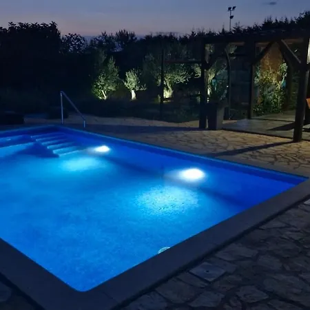 Daire House Giuliano - Two Bedroom House Pula