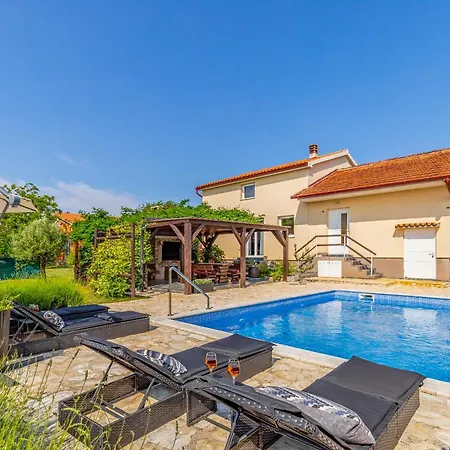 Daire House Giuliano - Two Bedroom House