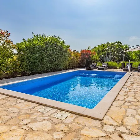 Daire House Giuliano - Two Bedroom House Pula